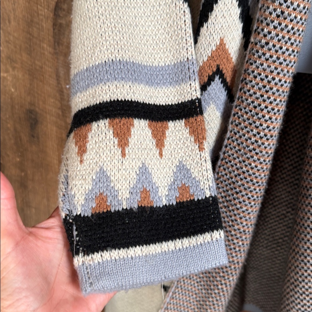 Blue B Collection Geometric Patterned Open Cardig… - image 4